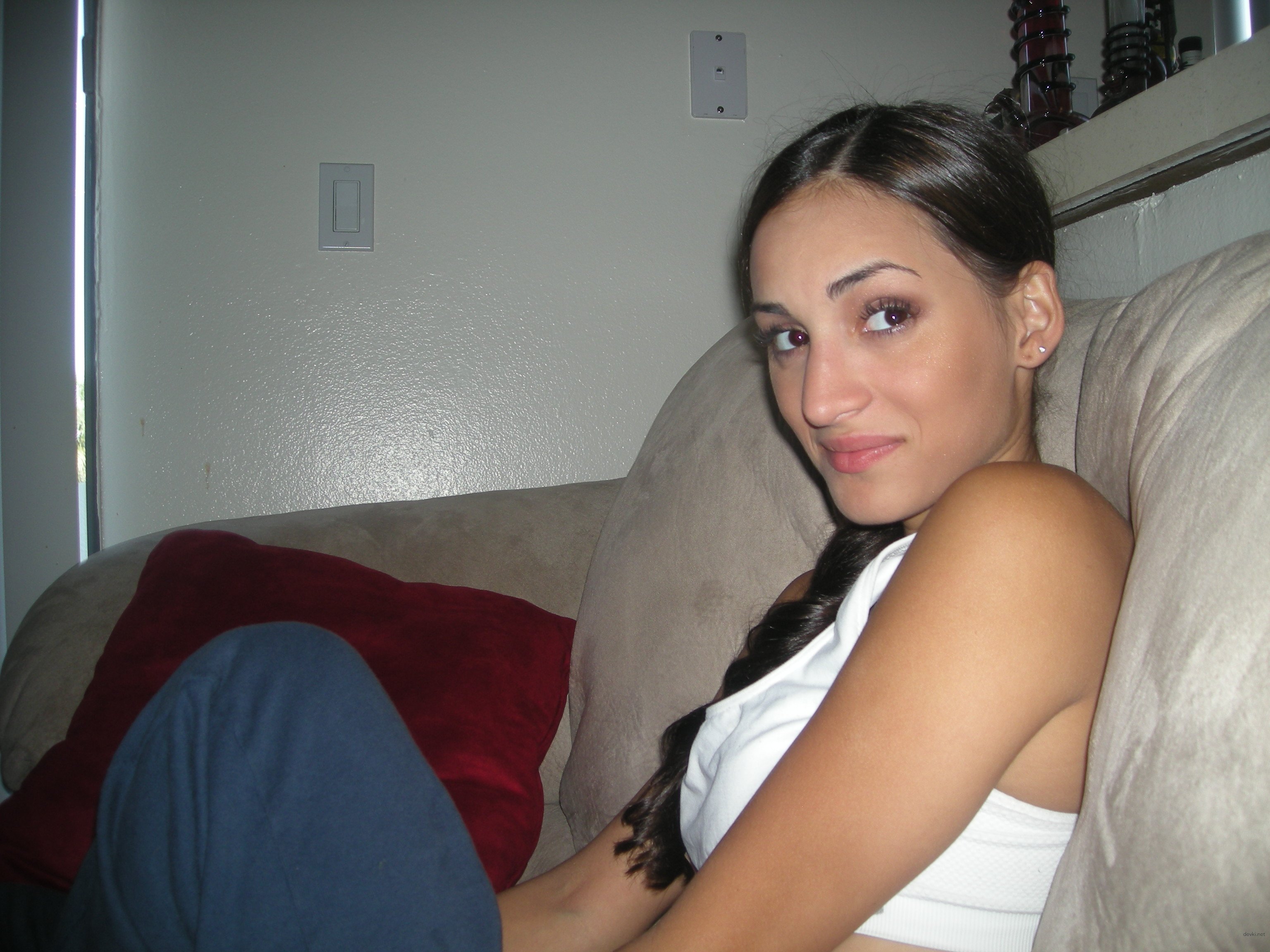 Sizzling Arab Amateur: Sexy Girl's Explicit Private Photos