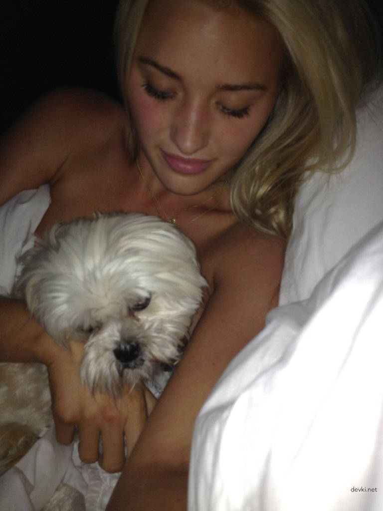 XXX Amateur Sister Nudes: Personal Explicit Pic of My Sis
