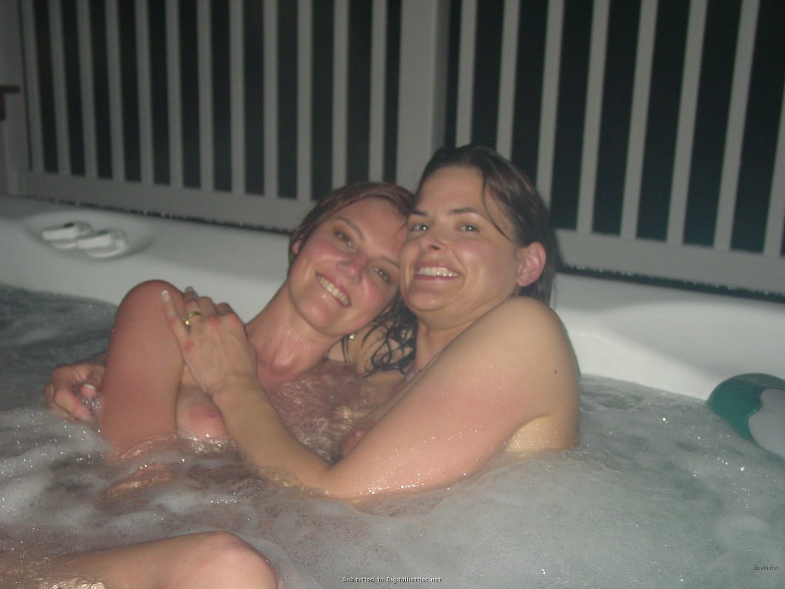 Wild Amateur Porn Party: Hot XXX Photos of Explicit Amateur Sex