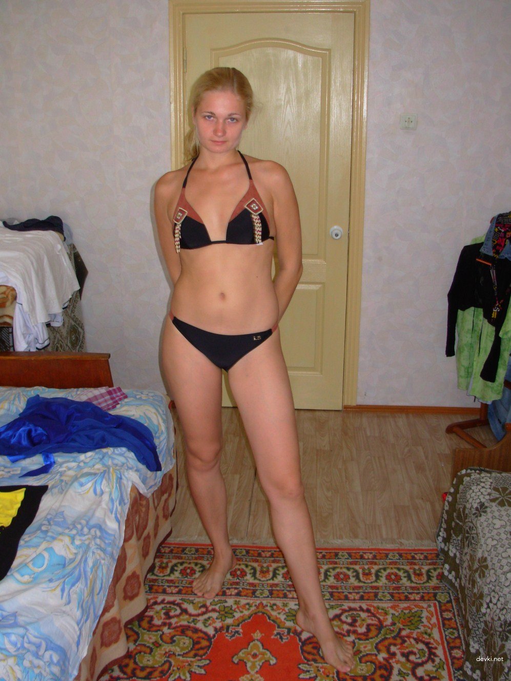 Hot Amateur Couple's Steamy Photo Shoot: Intimate and Explicit Sex Session