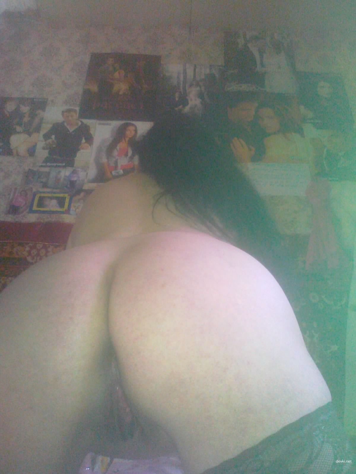 Russian Girlfriend Nude - Explicit Amateur Photo of Naked Girl