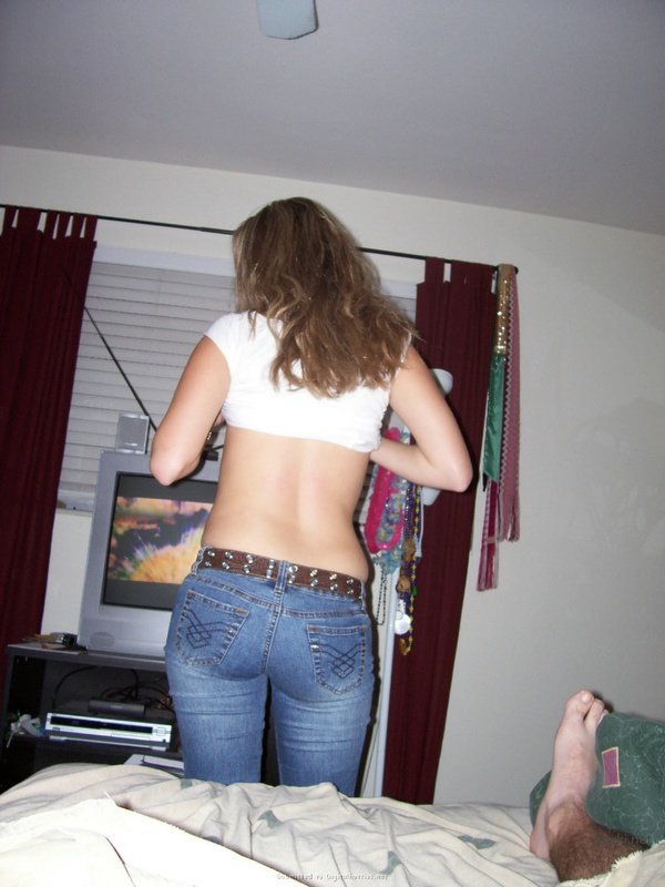 Hardcore Amateur Fuck: Rough Sex with His Slutty Girlfriend