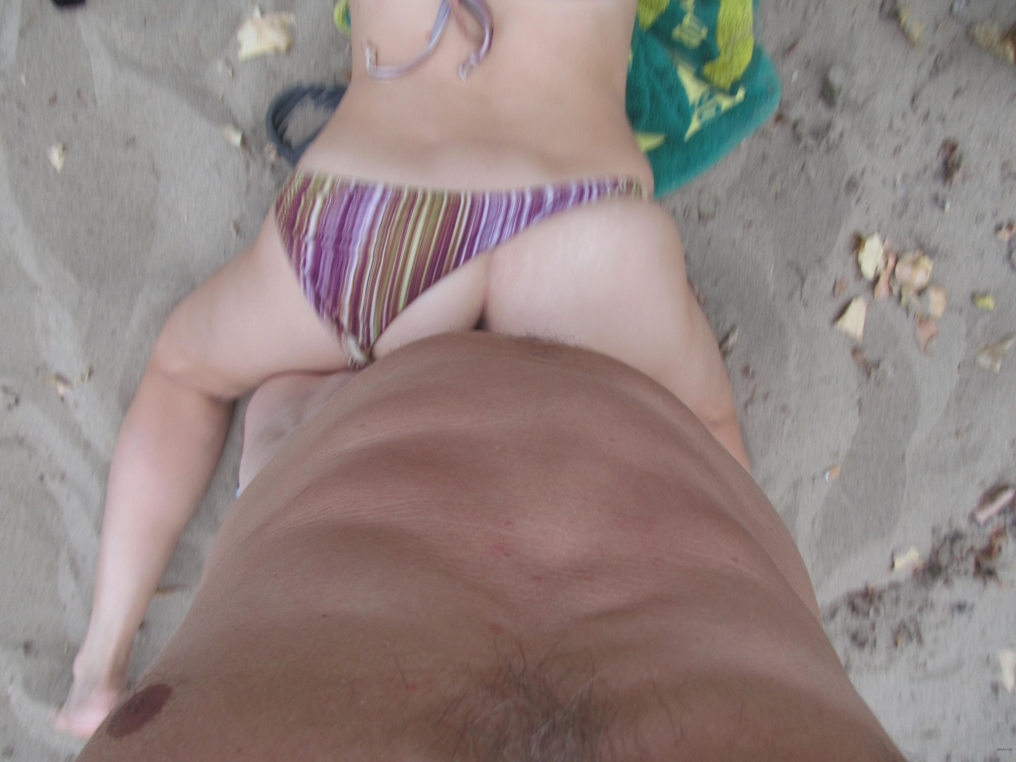 Beach Sex Amateur Porn: Explicit Outdoor Fucking with Hot Amateur Couple