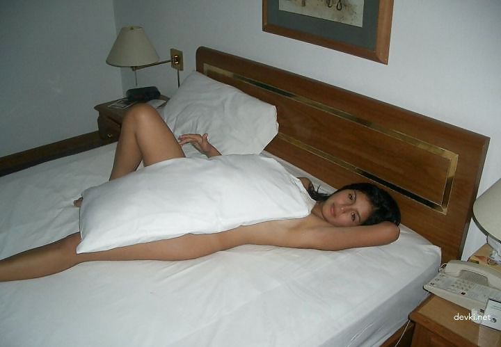 Raw Homemade XXX Pics: Explicit Amateur Porn & Erotic Photos