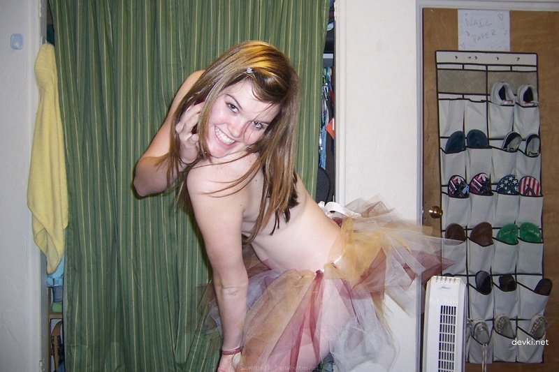 Intoxicated Slut Exposes Bushy Crotch in Raw Amateur Shot