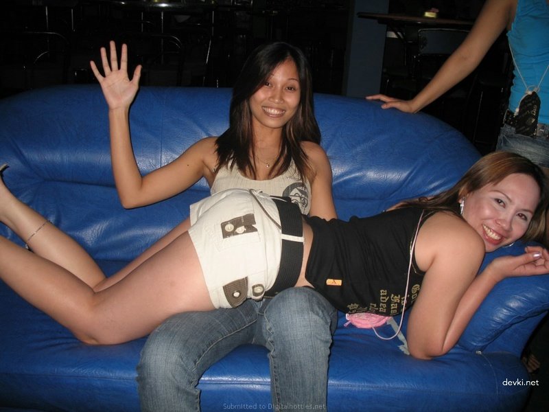 Wild Asian Hotel Room Fuck - Explicit Amateur Porn Pics