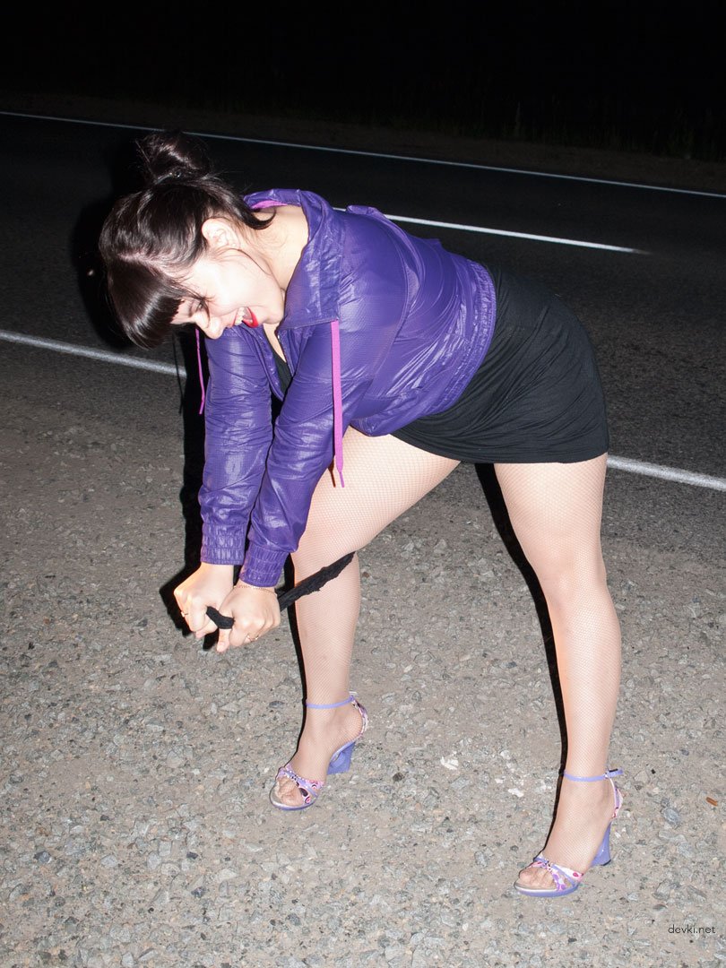 Seductive Babe Strips Down, Deepthroats Cock - Uncensored Amateur Porn Pic