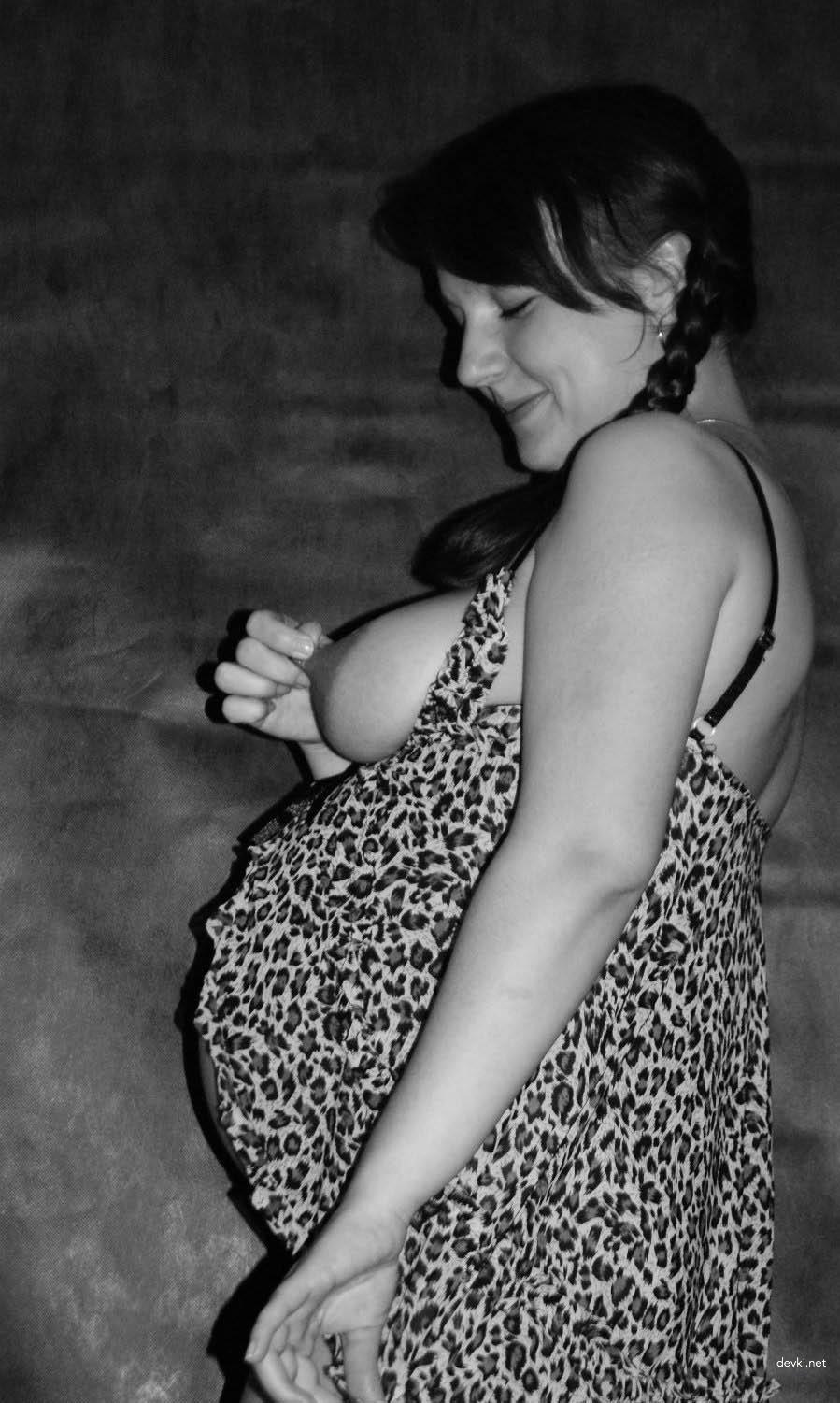 Hot Pregnant Wife Gags on Cock - Hardcore Amateur Deepthroat Porn