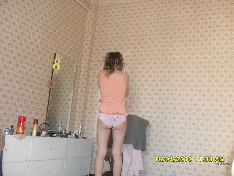 Sensual Wife Gives Sloppy Blowjob to Hubby: XXX Amateur Porn Pics