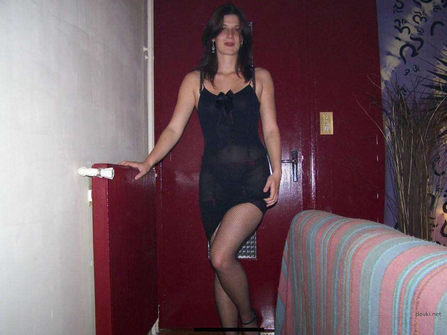 Interracial Cuckold: Husband Watches Wife Get Fucked by BBC - Explicit Amateur Porn Photo
