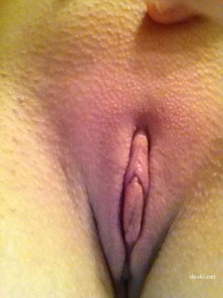 Wild Amateur Solo Masturbation: Hairy Pussy Play in Explicit HD Photo