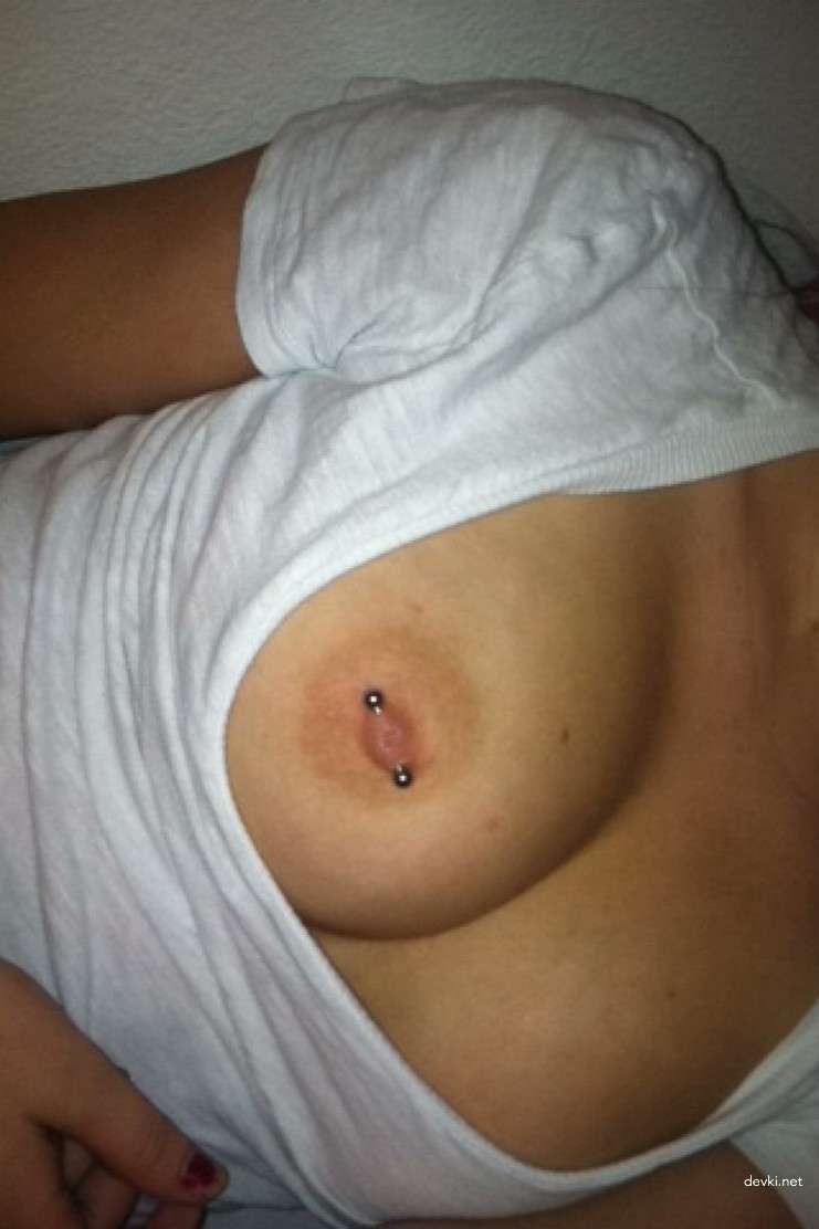 Explicit College Girl Exposed - Young Amateur Student Private Photo in English