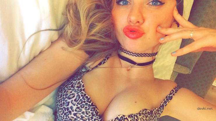 Raw Intimate Amateur Home Photos: Uncensored Explicit Shots for Adults