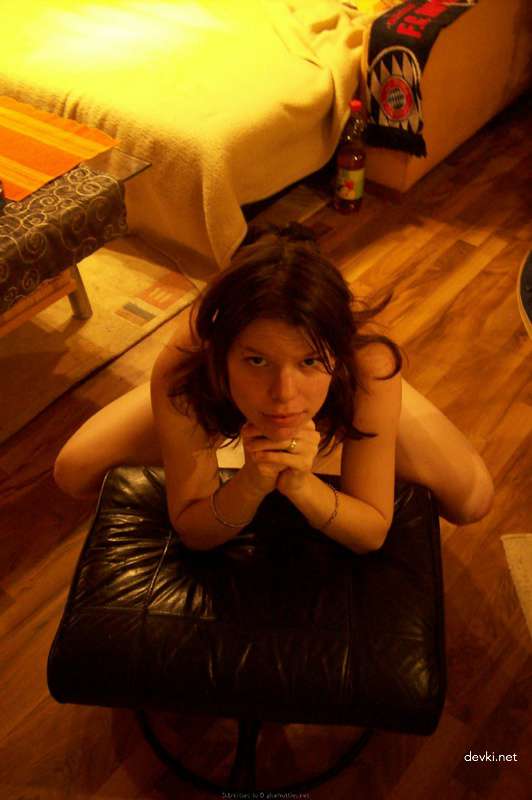 Amateur Slut's Uncensored Porn Pics - Explicit and Naughty!