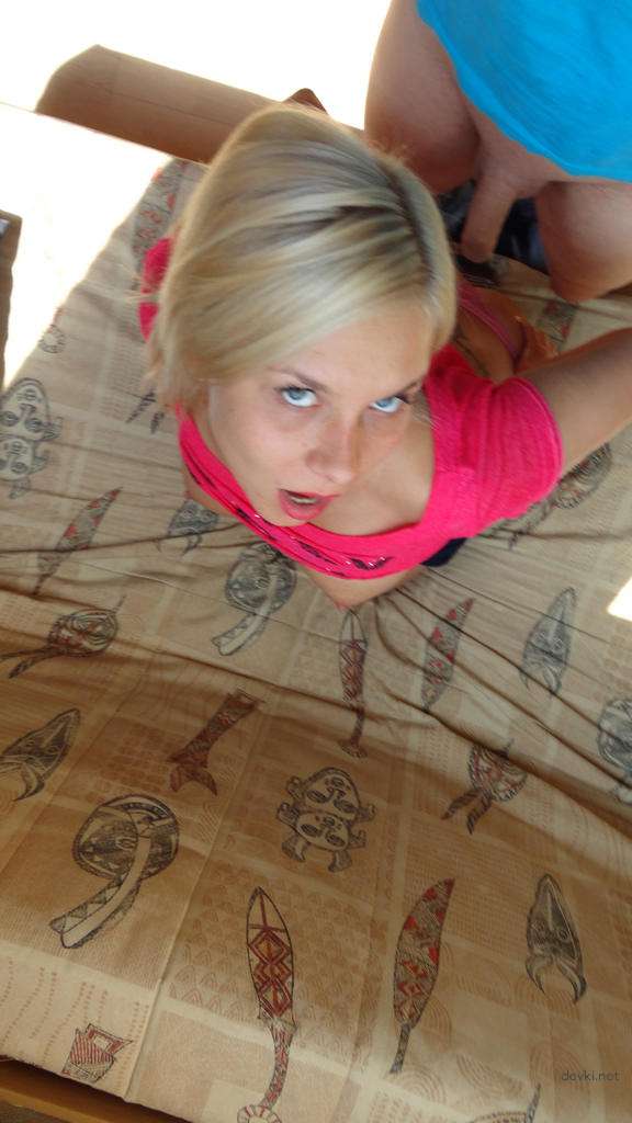 Skinny Blonde Amateur Porn: Explicit Home Photos of Hot Amateur Blonde in Hardcore Action