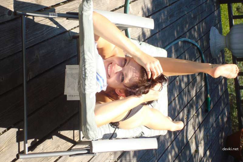 Steamy Amateur Bath Sex: Naked Woman Poses & Fucks Hard