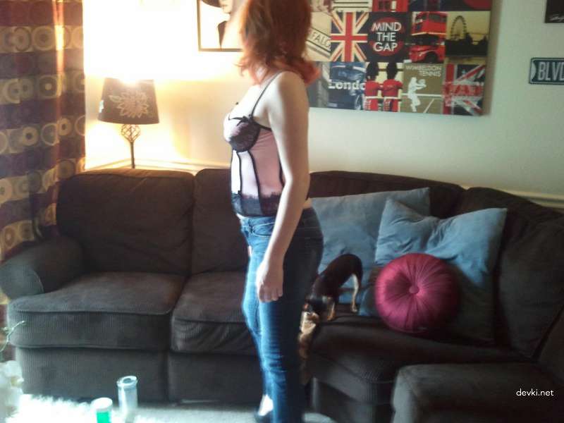 Fiery Redhead Babe Strips Panties for Steamy Amateur Sex Pics