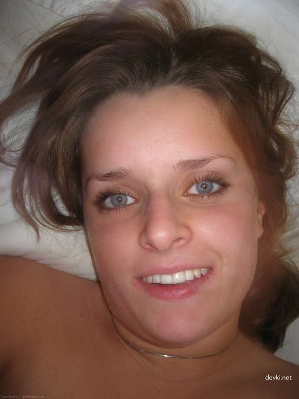 Steamy Girlfriend Blowjob and Hardcore Sex Amateur Porn Pics