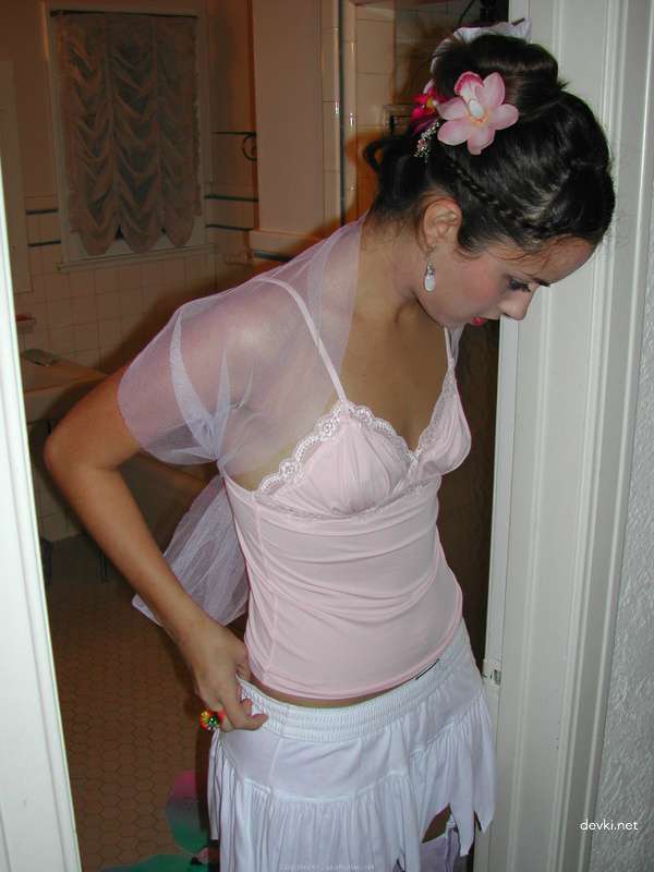 Amateur Porn Pic: Hot GF with Perfect Ass and Tiny Tits in Explicit Action