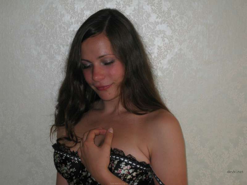 Uncensored Topless Amateur Girl Pics - Explicit Hot Collection!