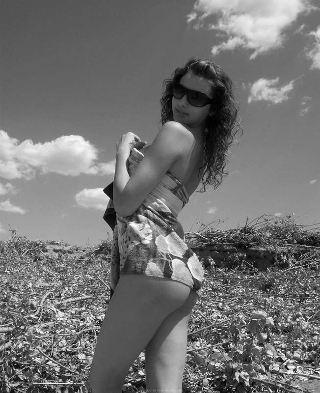 Topless Beach Babe: Explicit Amateur Sea Bathing Photo