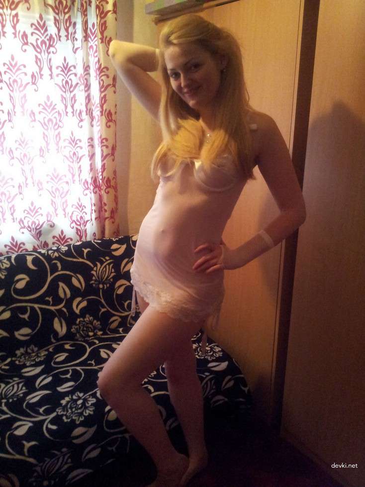 Russian Teen Amateur XXX Pics - Hot & Explicit Hardcore Porn Photos