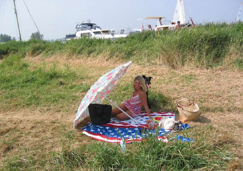 Amateur Wife Explicitly Exposed on Vacation: Hot Holiday Nudity