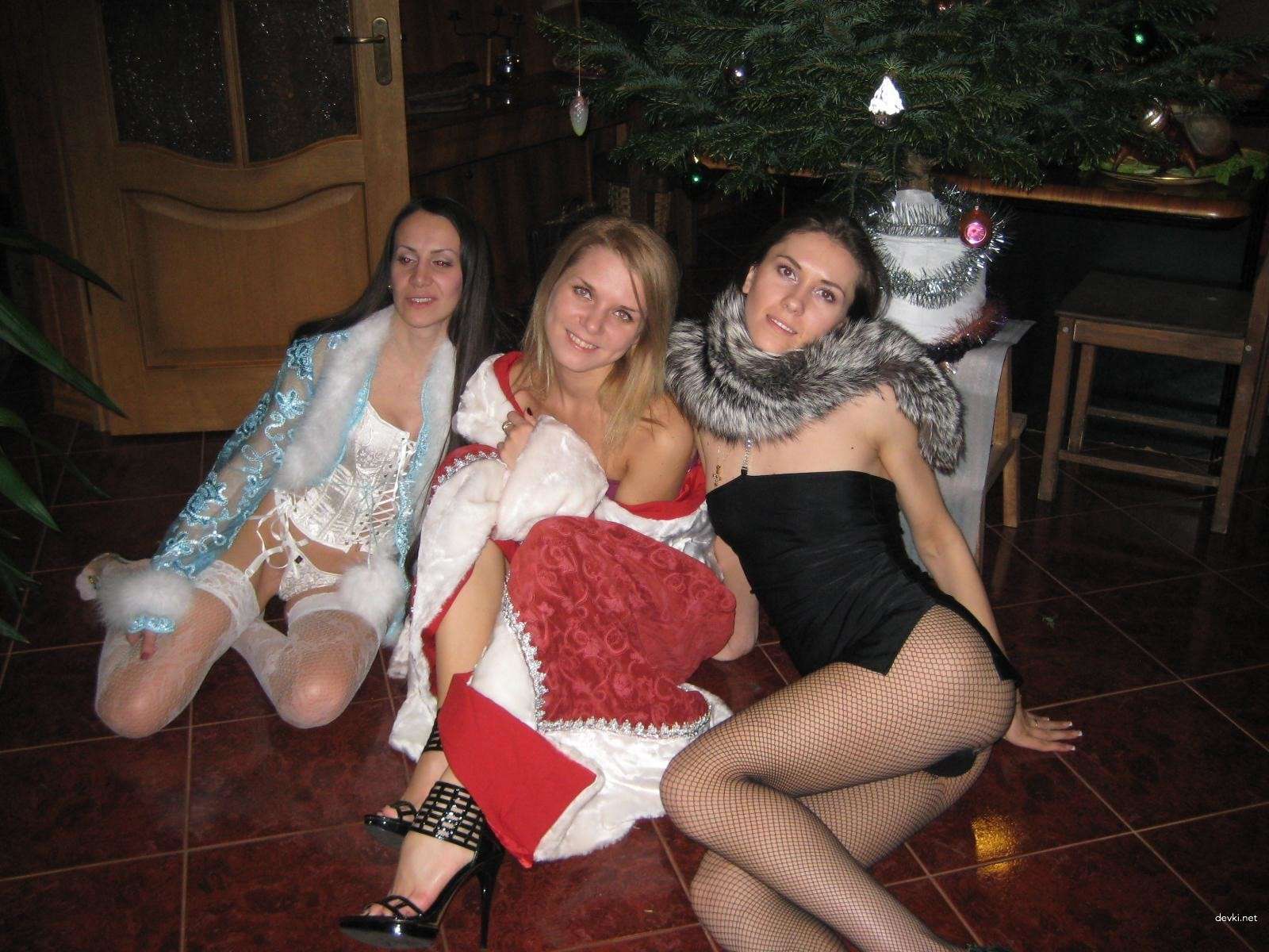 Hot Amateur Lesbians Fuck Hardcore - Explicit Photo Collection
