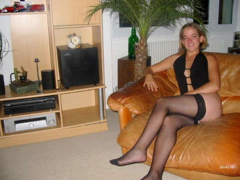 Amateur Nude Pics: Hot Girl's Explicit Private Photos - XXX Homemade Sex