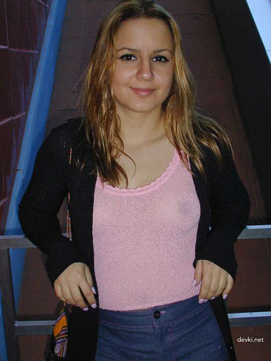 Amateur Girlfriend's Wild Sensations: Explicit Photo Collection