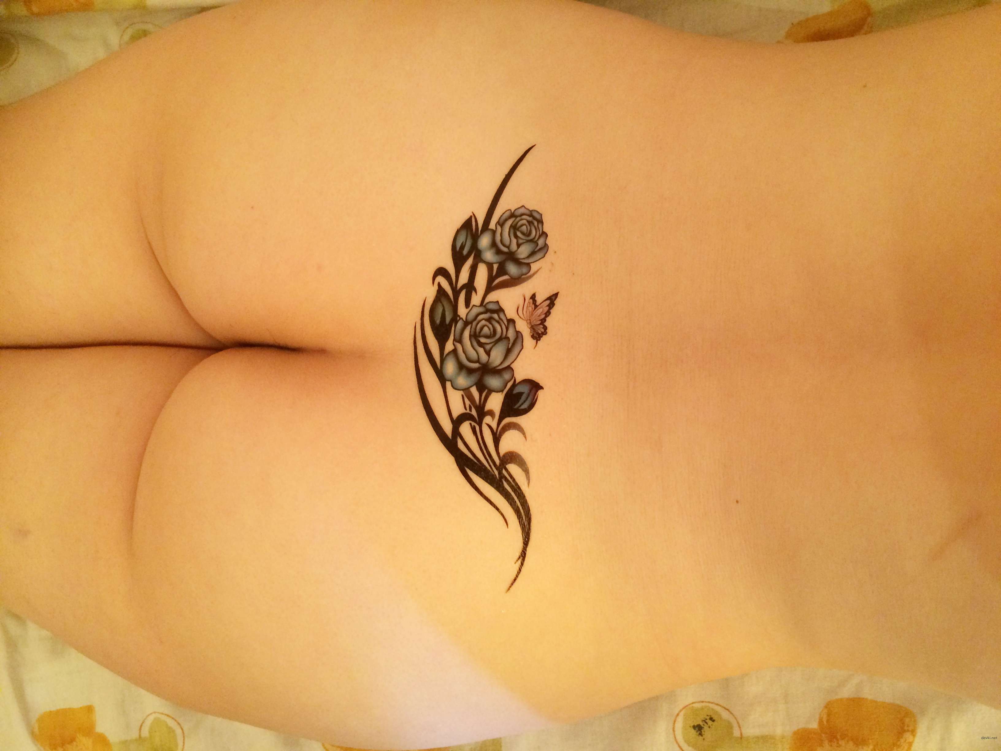 Amateur Bootylicious Babe: Private XXX Photo of Erotic Woman with Juicy Ass