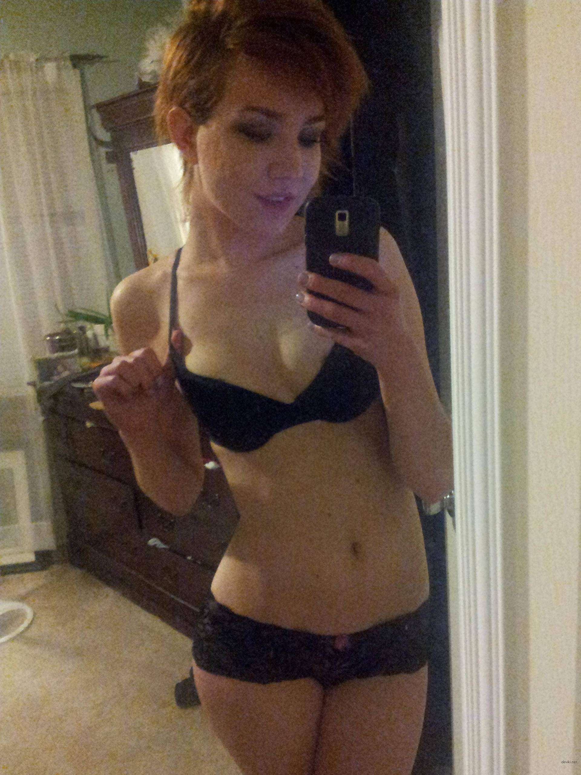 Hot Amateur Erotic Pics of Sexy Girl - Private Nudes Exposed!