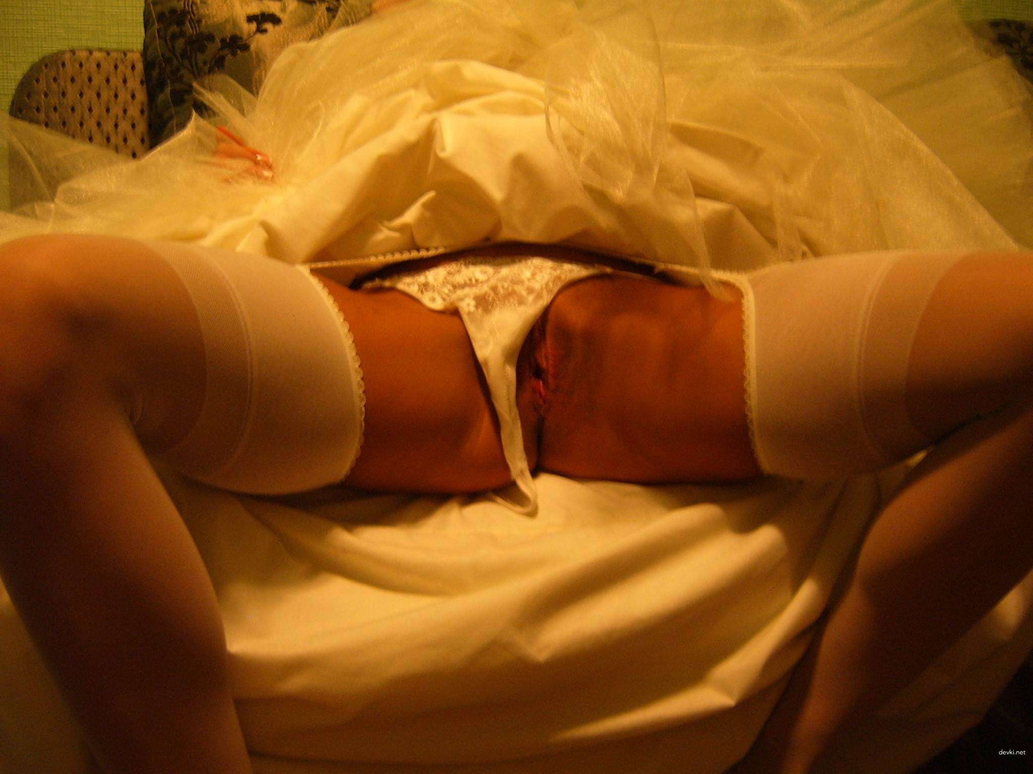 XXX Amateur Porn Pics: Explicit Erotica Collection in English - Uncensored Hardcore XXX Photos