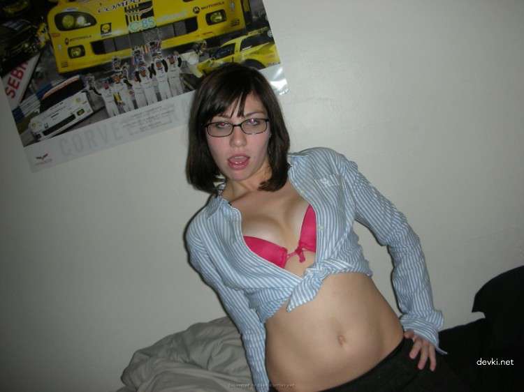 Amateur Wet Pussy Displaying Explicitly - Hot Vagina Exposed in HD