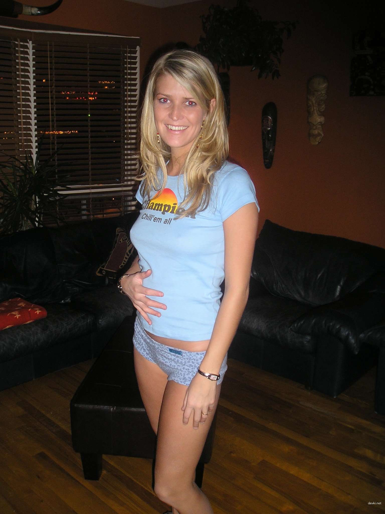 Amateur Hotwife Deepthroats Cock in Private Homemade Porn