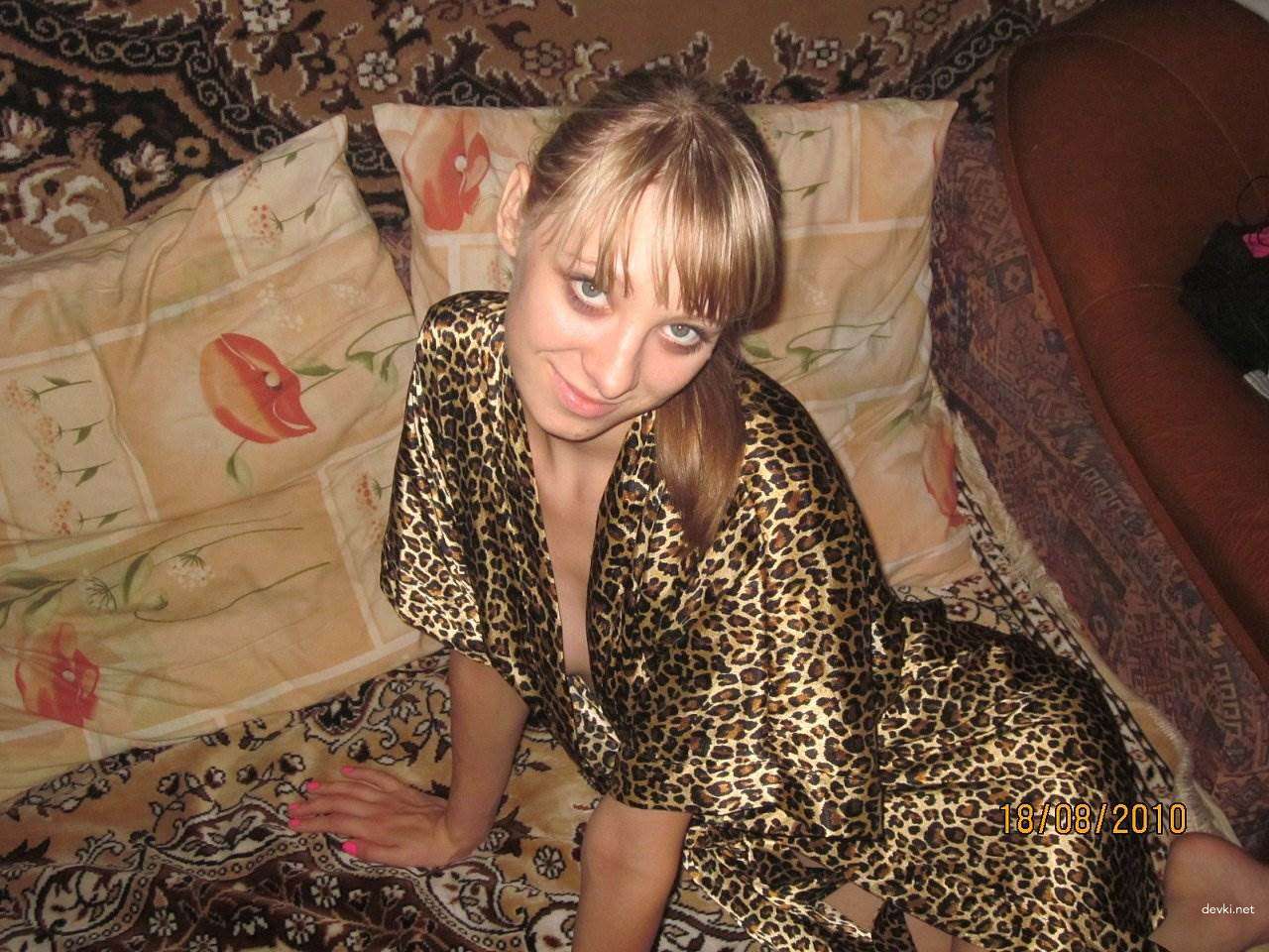 Horny Amateur Slut's Explicit XXX Pics: Personal Porn Photos of a Naughty Babe