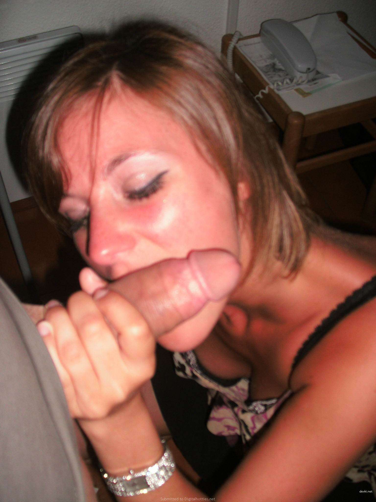 Stunning Amateur Babe Gets Fucked in Cafe - Explicit Homemade Porn Video