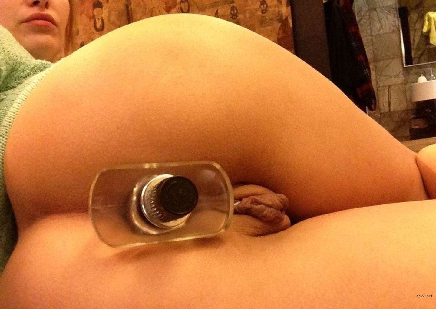 Russian Amateur Woman's Hardcore Porn Pics: Explicit Russian Amateur Sex Photos