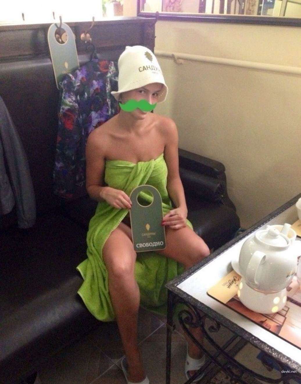 Russian Amateur Woman's Hardcore Porn Pics: Explicit Russian Amateur Sex Photos