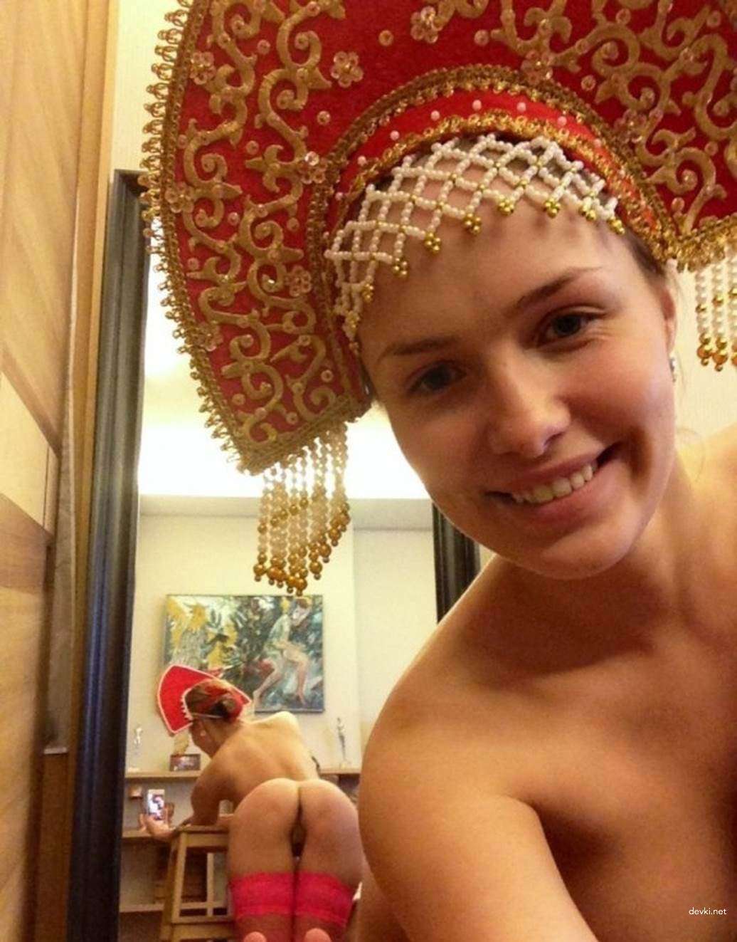 Russian Amateur Woman's Hardcore Porn Pics: Explicit Russian Amateur Sex Photos