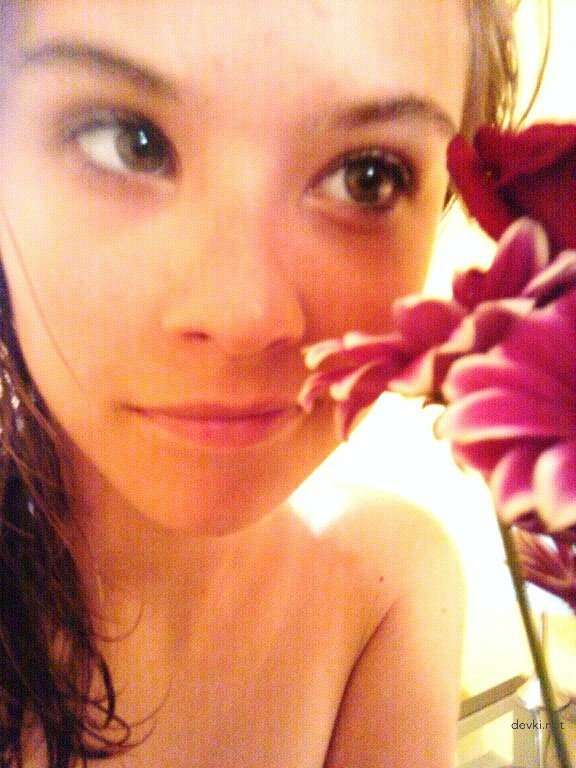 Kinky Young Amateur Fetish Porn: Explicit & Bold XXX Pics!