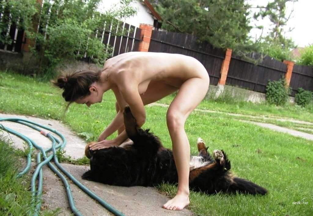 Hot Amateur Babe's XXX Homemade Sex Pics - Explicit Amateur Porn Photos