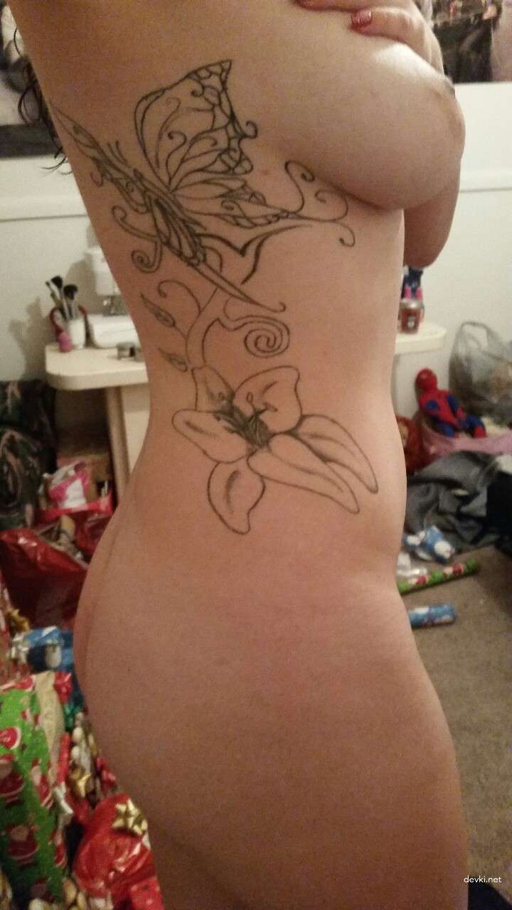 Wild Amateur Slut Flaunts Bushy Body for Voyeurs