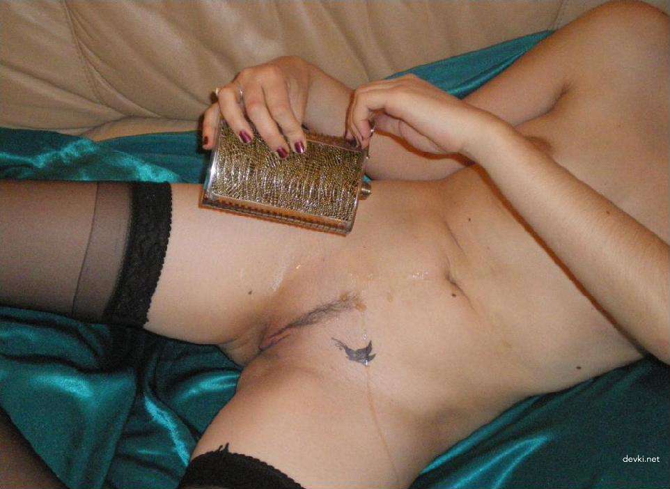Hot Amateur Wife Bares All: Explicit XXX Photos for Adults Only!