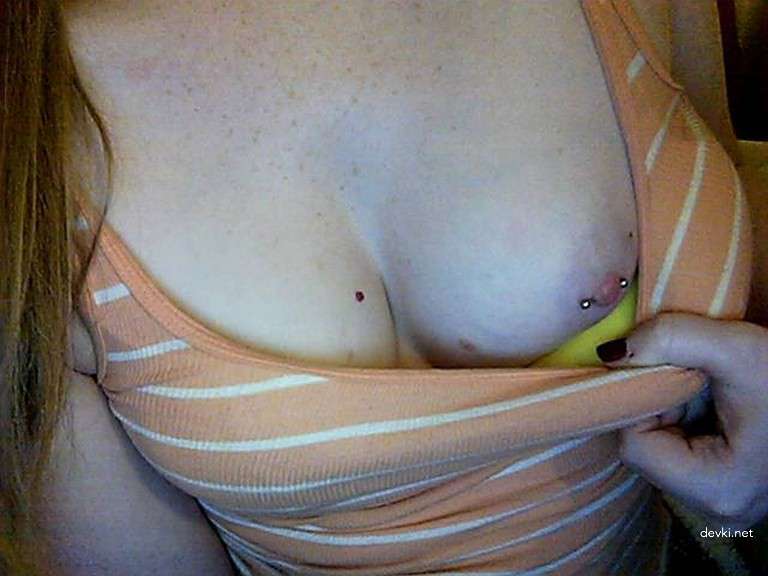 Hot Redhead Amateur's Explicit Homemade Porn Pics - XXX Private Photos