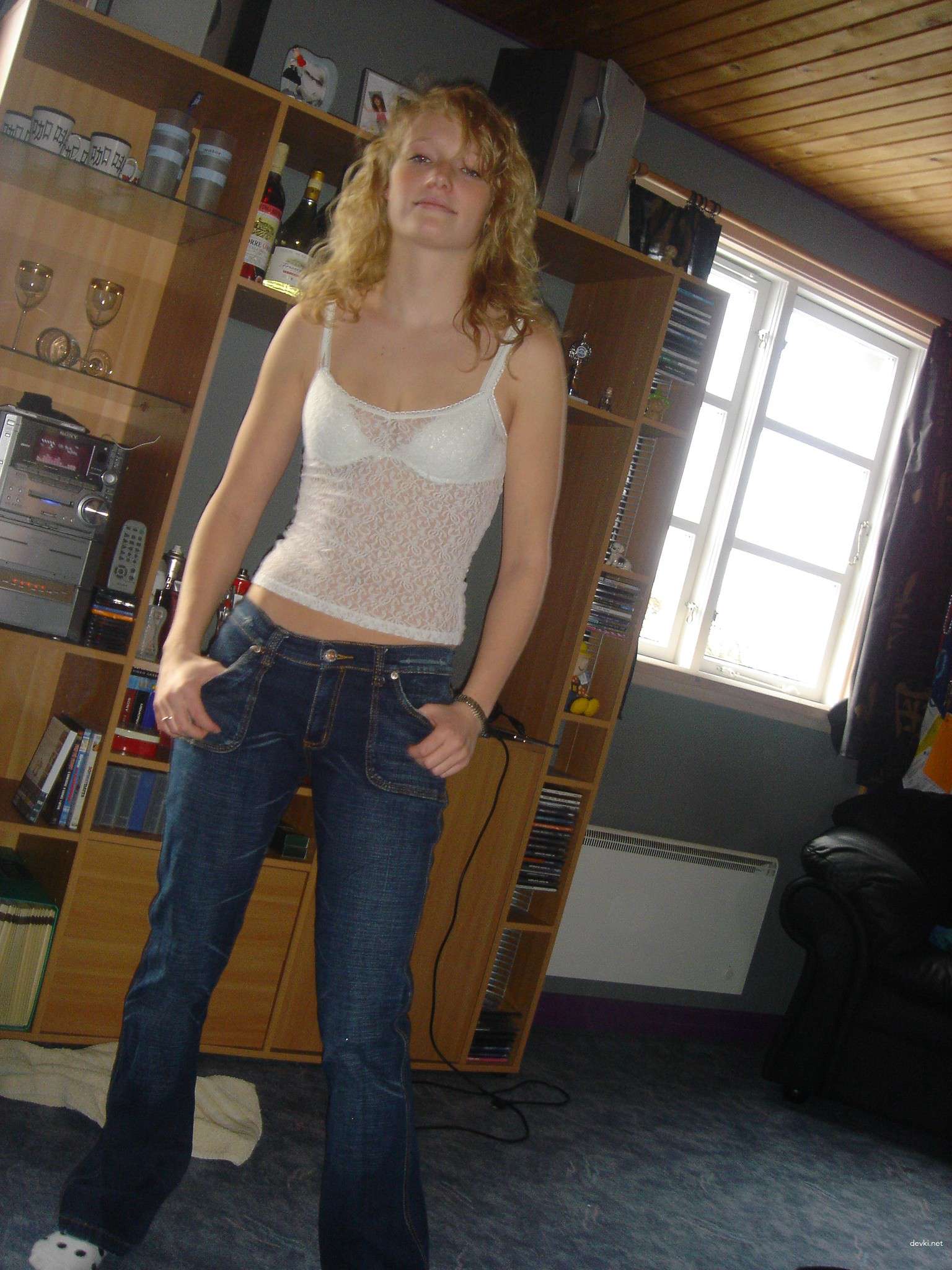 2005 Blonde Amateur Porn Pics: Explicit Photoshoot with Naughty Amateur Babe