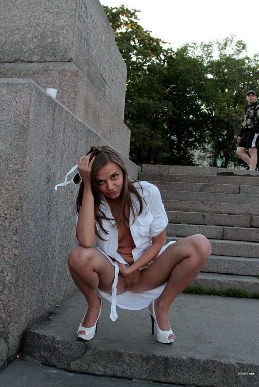 Hot Amateur Girl Exposed: Uncensored Private Photos [18+] Collection