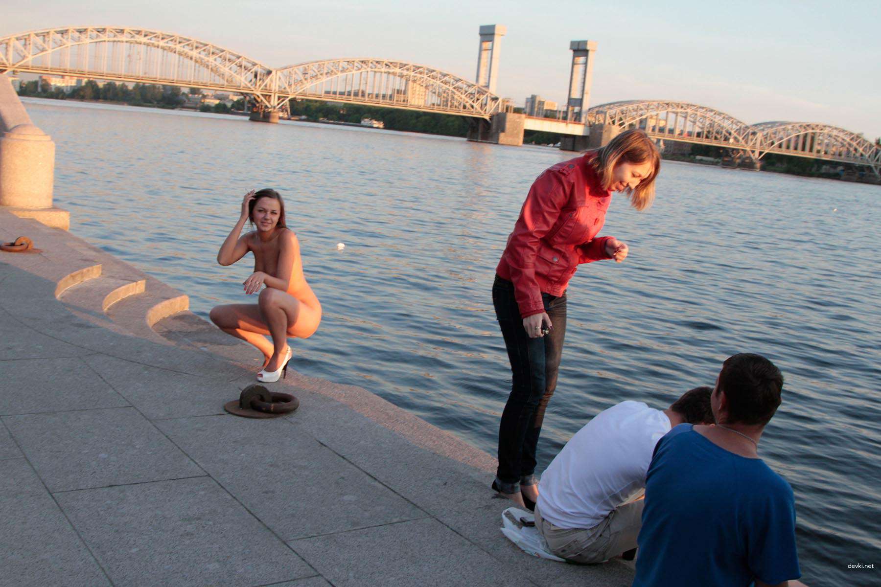 Hot Amateur Girl Exposed: Uncensored Private Photos [18+] Collection