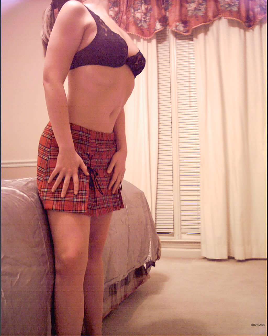 Uncensored XXX Pics: Naughty Slut's Explicit Amateur Photos - Hot and Steamy
