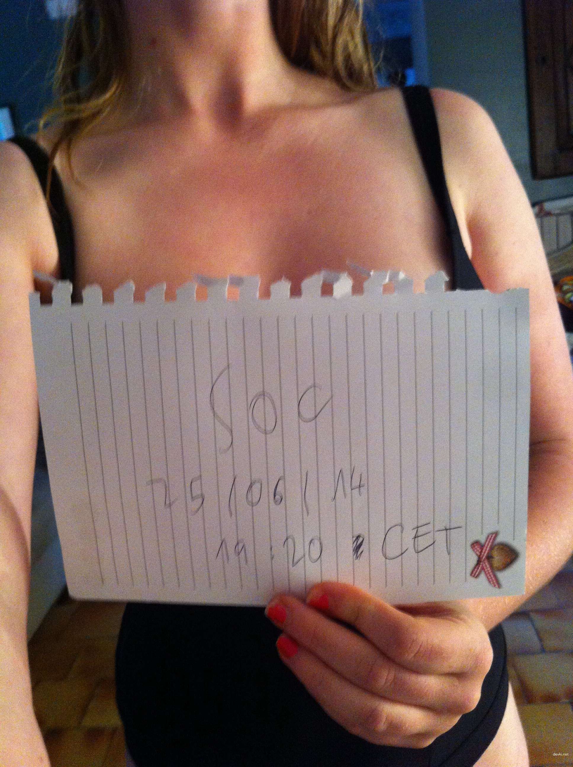 Hot Blonde with Massive Boobs: Uncensored Amateur Pic